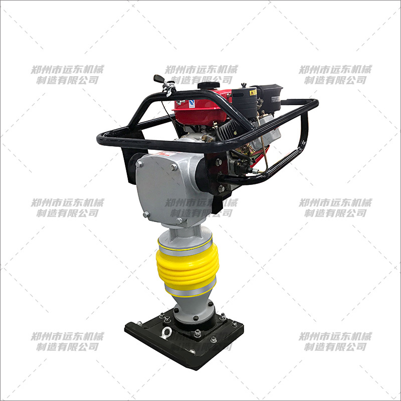 95型柴油款沖擊夯(圖1) 95型柴油款沖擊夯(圖1)